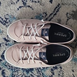Sperry shoes pink
